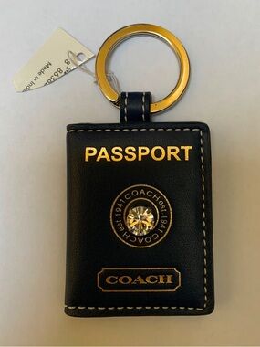Rare BNWT Vintage Coach Navy Blue Passport Photo Keychain/keyring